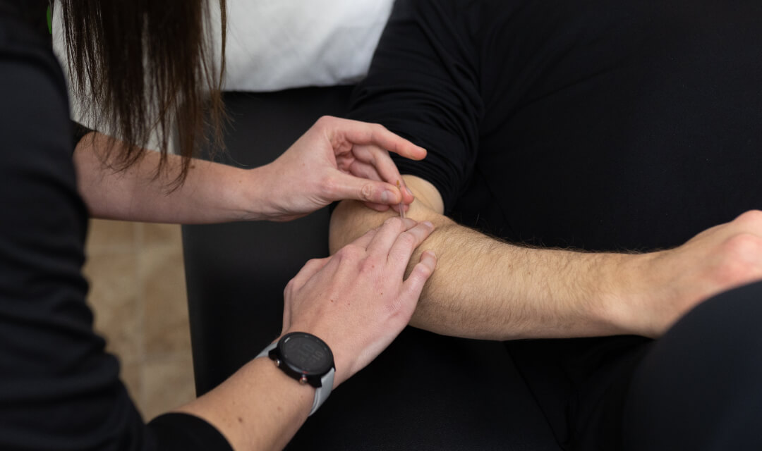 Elbow pain physical therapy treatment