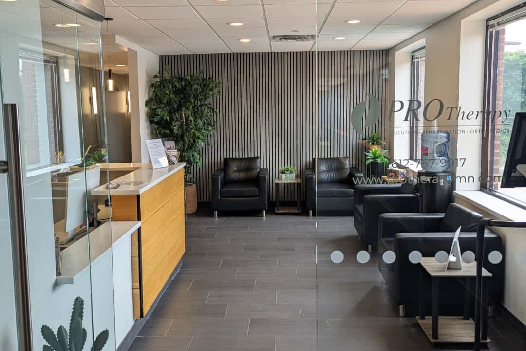 pro-therapy-waiting-area PRO Therapy coon rapids gym area
